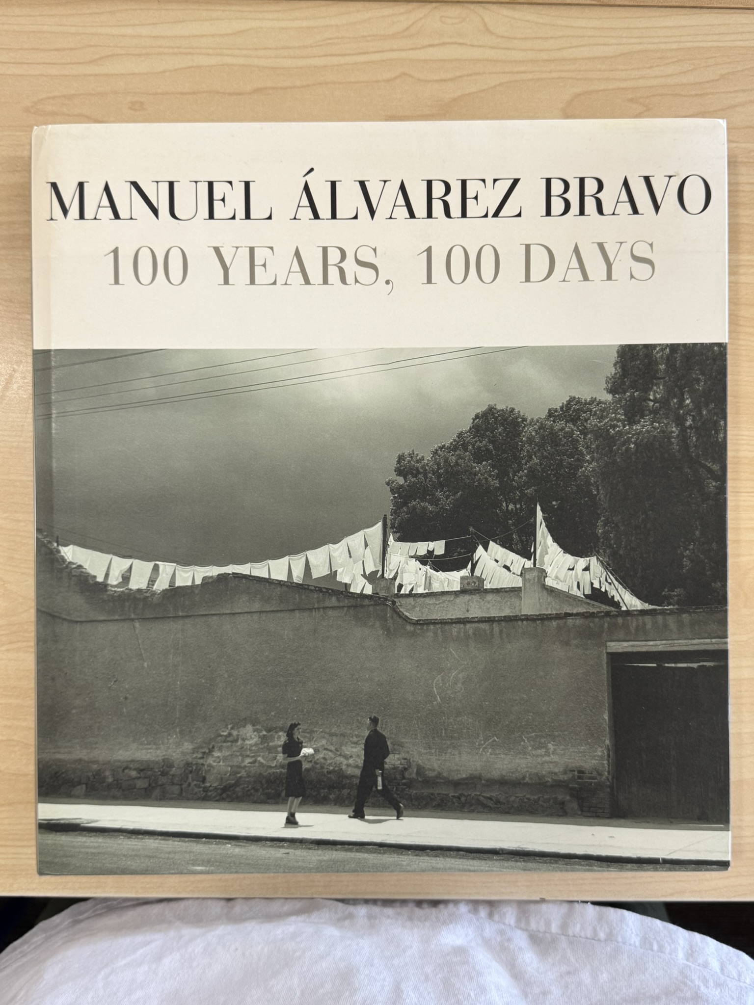 Manuel Alvarez Bravo: Cien Anos, Cien Dias